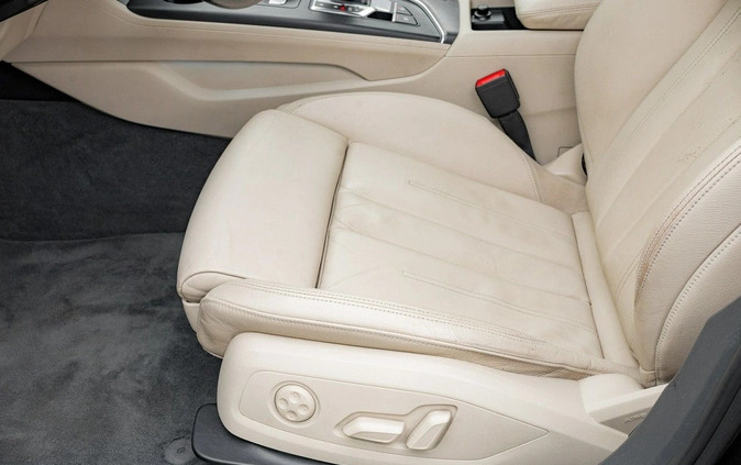 Audi A4 cena 114850 przebieg: 82336, rok produkcji 2019 z Wielichowo małe 742